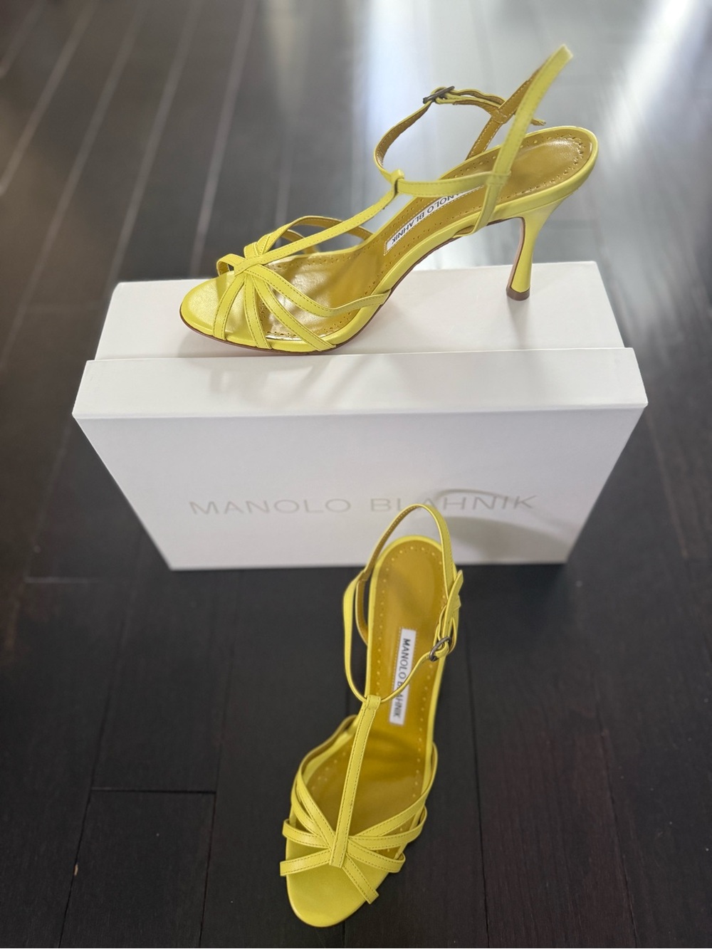 Brand new Manolo Blahnik Marana Leather Slingback Sandals in Yellow, Size 7.5 - Picture 9 of 10
